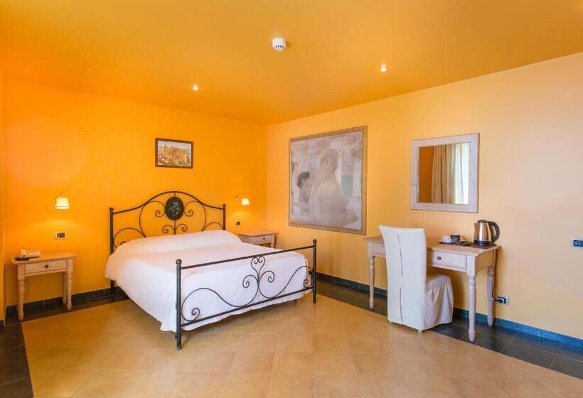 Люкс Вид на Бассейн, La Playa Blanca