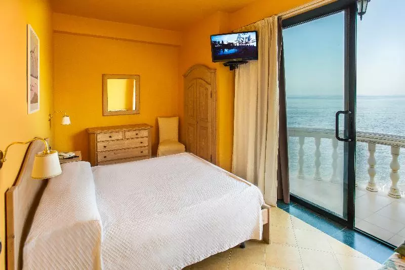 اتاق استاندارد با بالکن و چشم‌انداز دریا, La Playa Blanca