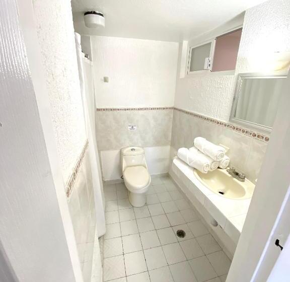 غرفه قياسيه سريرين مزدوجين, Qualitel Plus