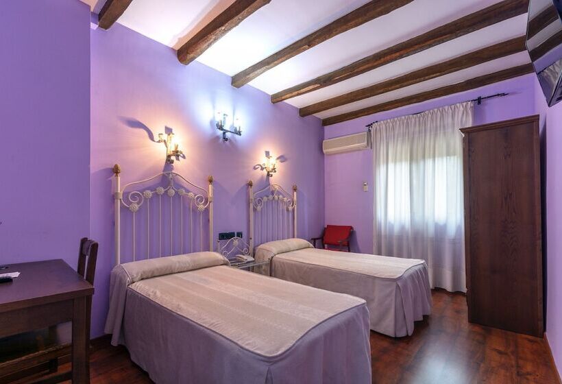 غرفة قياسية, Rural Los Angeles En Las Hurdes