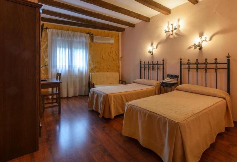 غرفة قياسية, Rural Los Angeles En Las Hurdes