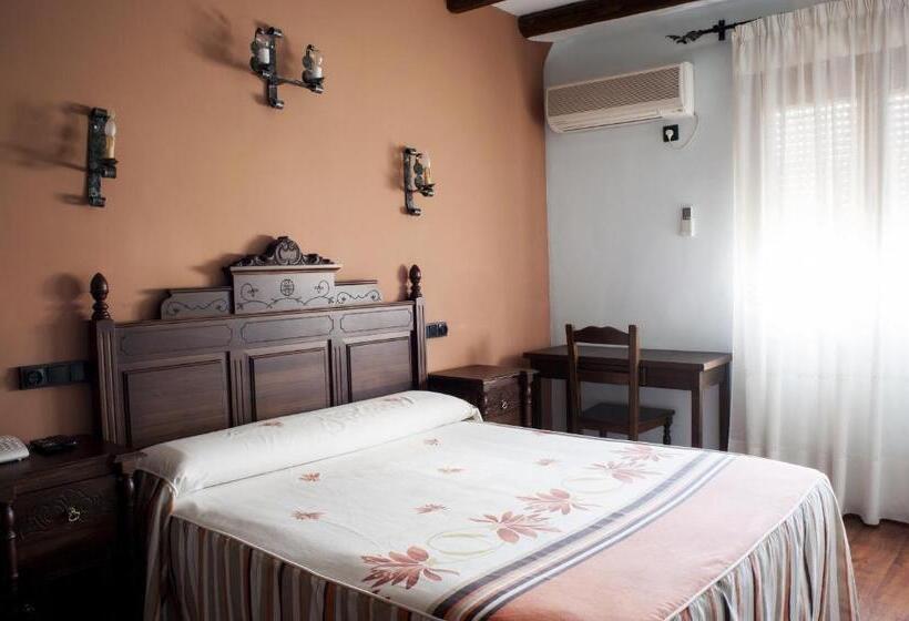 غرفة قياسية, Rural Los Angeles En Las Hurdes