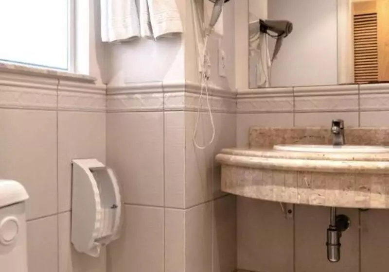 デラックスルーム, Torres Da Cachoeira