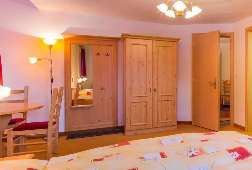 ファミリールーム, Familienhotel Garni Sporting
