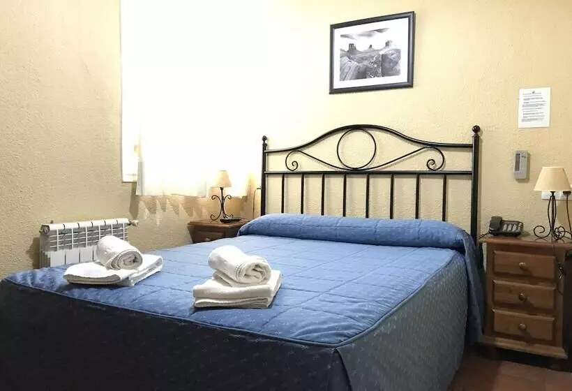 اتاق استاندارد, Hostal El Pilar
