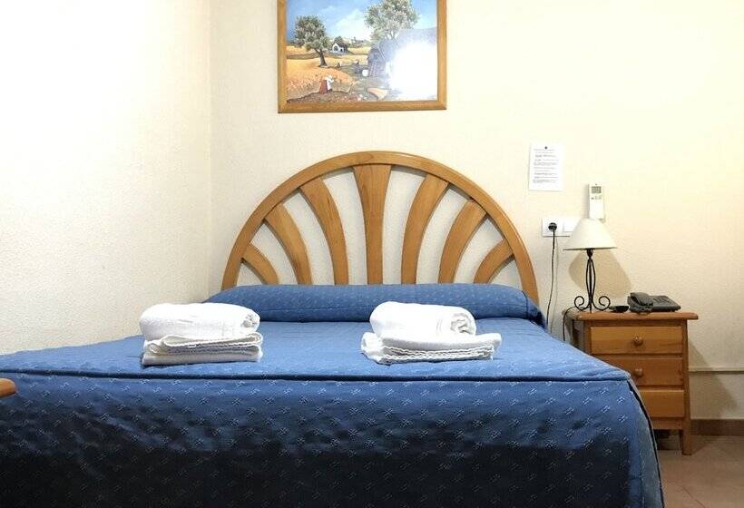 اتاق استاندارد, Hostal El Pilar