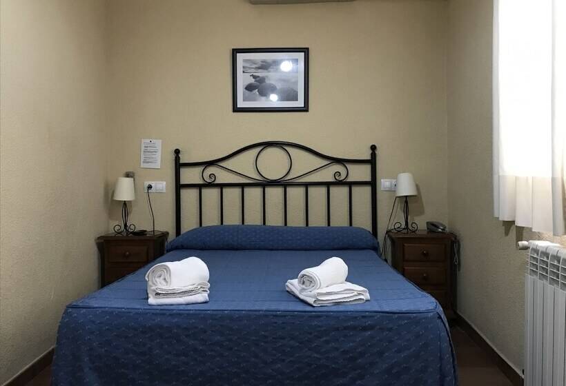 اتاق استاندارد, Hostal El Pilar