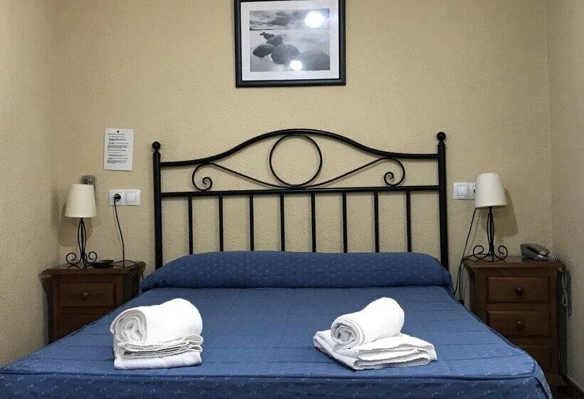 اتاق استاندارد, Hostal El Pilar