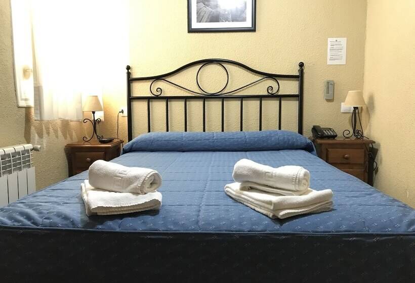 اتاق استاندارد, Hostal El Pilar