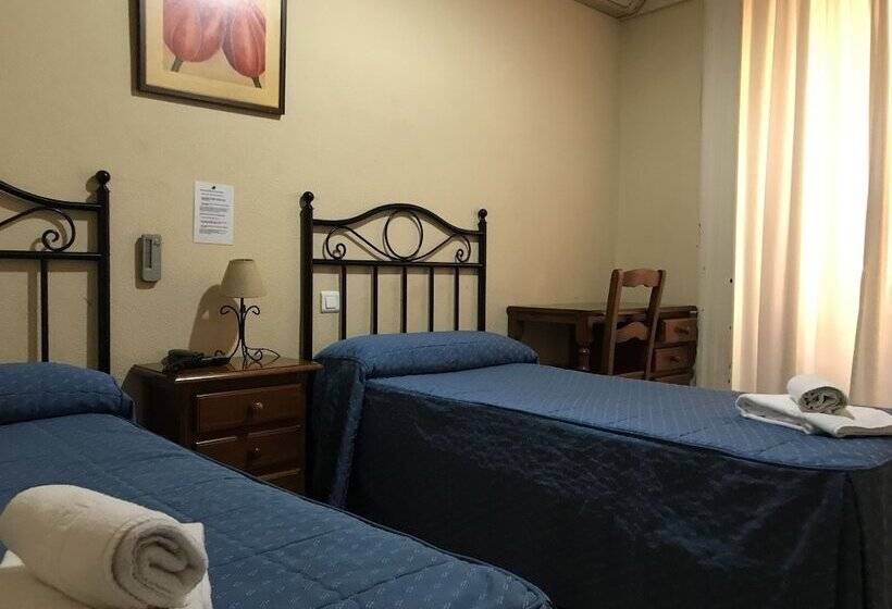 اتاق استاندارد, Hostal El Pilar