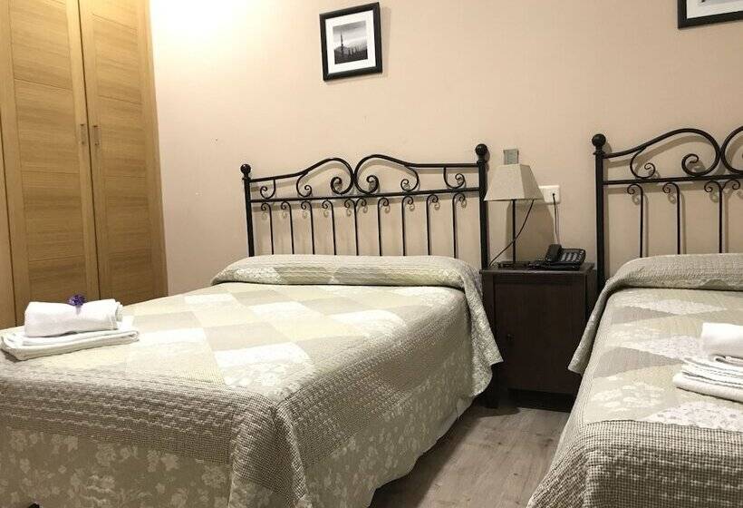 اتاق استاندارد, Hostal El Pilar