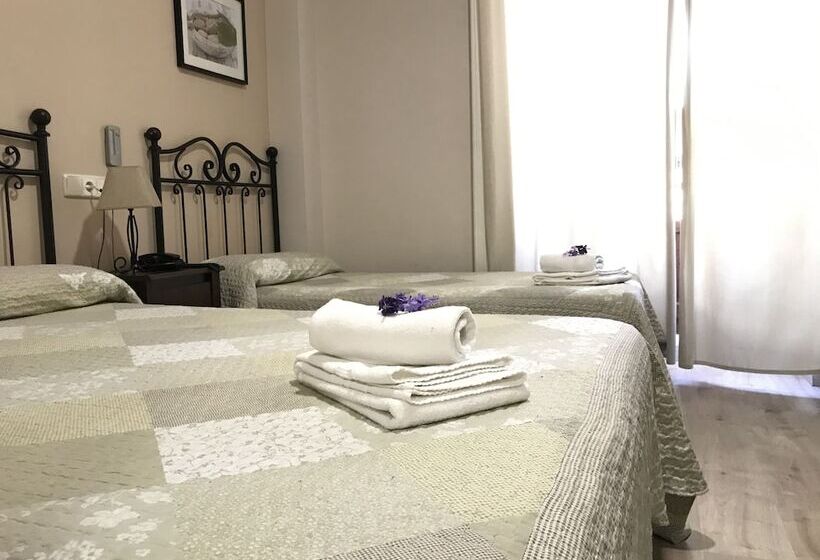 اتاق استاندارد, Hostal El Pilar