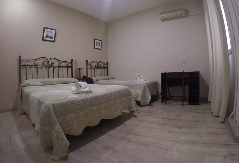 اتاق استاندارد, Hostal El Pilar