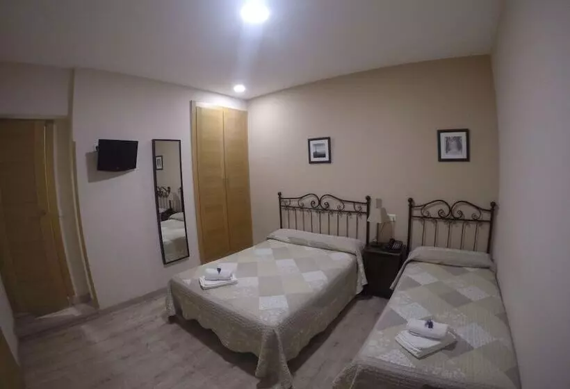 اتاق استاندارد, Hostal El Pilar
