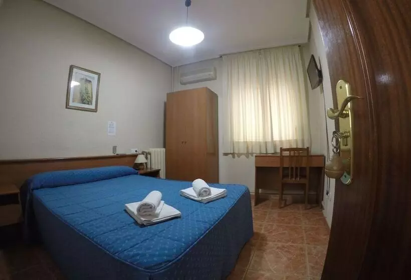اتاق استاندارد, Hostal El Pilar