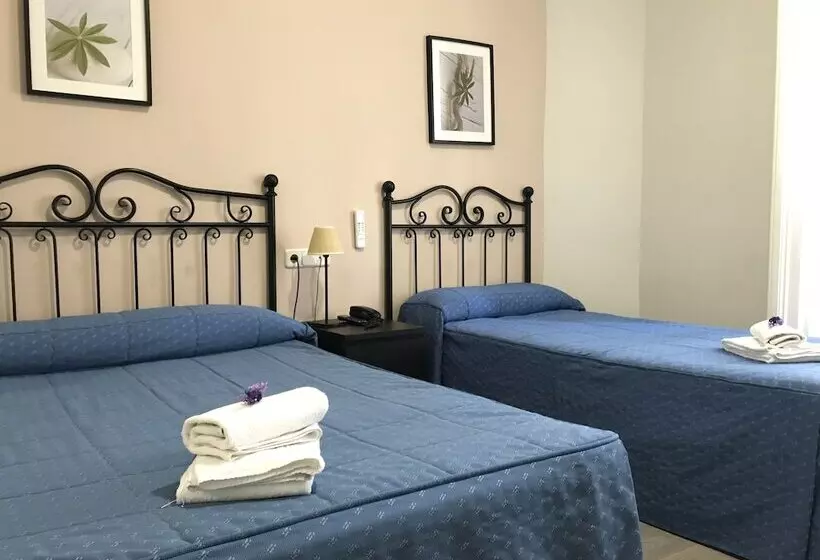 اتاق استاندارد, Hostal El Pilar