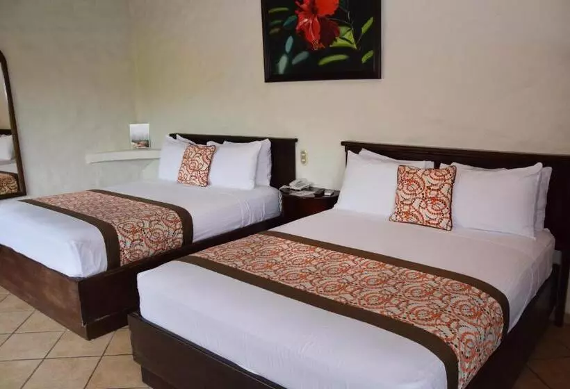 Deluxe Room Mountain View, Arenal Volcano Inn