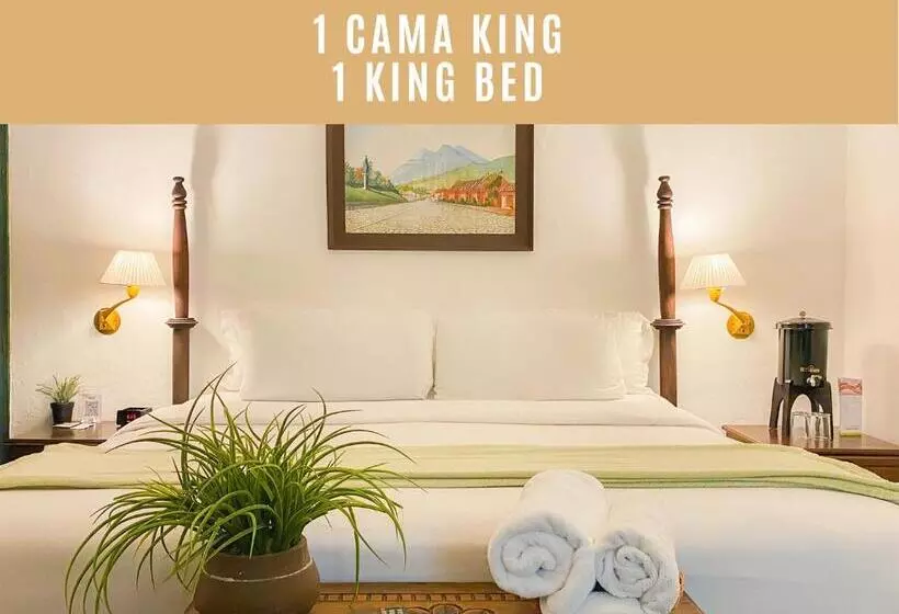 اتاق لوکس با تخت بزرگ, El Carmen