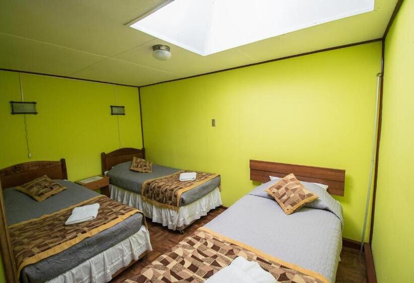 标准三人间, Hostal Alcázar