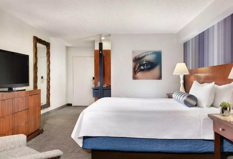 Standard Room King Size Bed