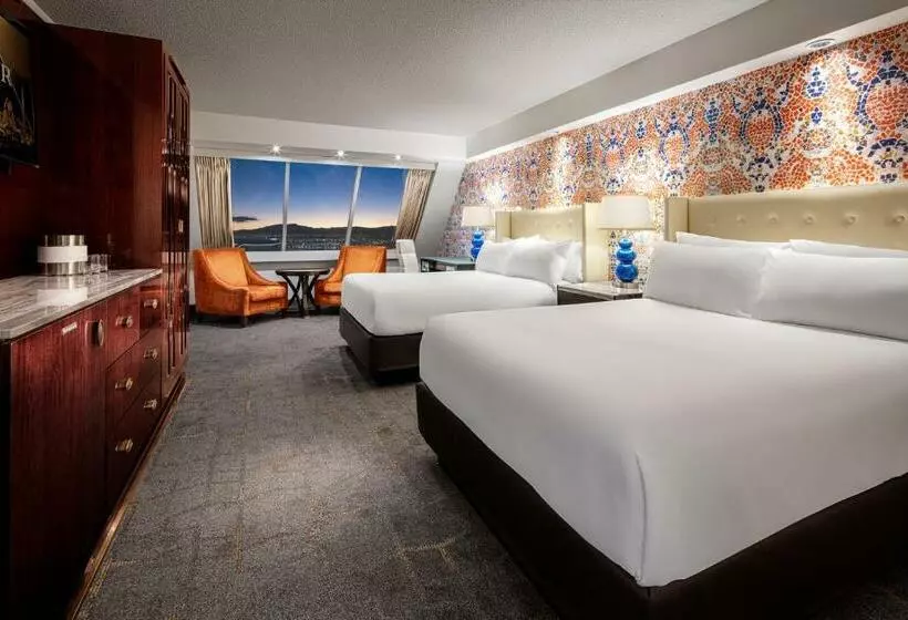 プレミアムルーム, Luxor Hotel And Casino