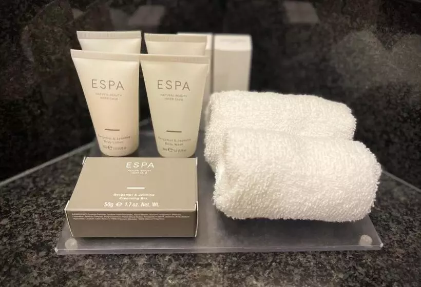デラックスルーム, Maryborough Hotel & Spa