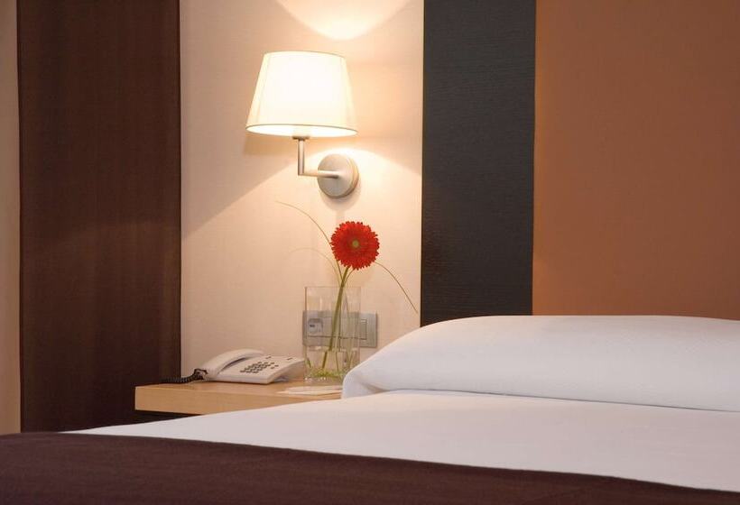 חדר סטנדרט עם נוף, NH Timisoara