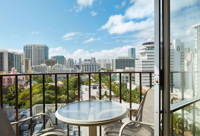 俱乐部房间, Outrigger Waikiki Beach Resort