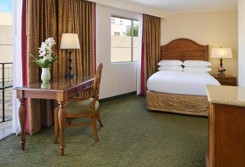 带城市景观及双人床的标准房间, Outrigger Waikiki Beach Resort