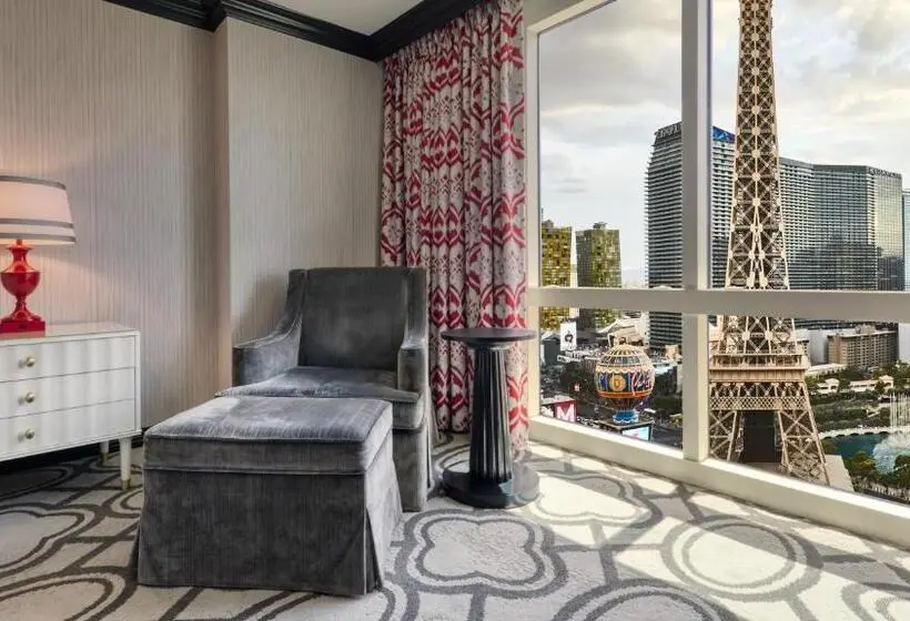 プールビュースタンダードルーム, Paris Las Vegas Resort & Casino