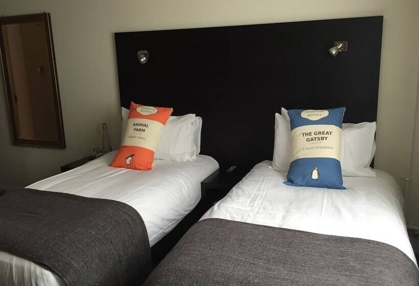 Номер Стандарт, The Vicarage