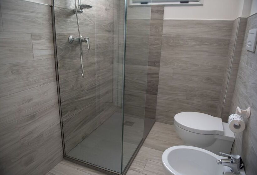 Номер Стандарт, Umberto