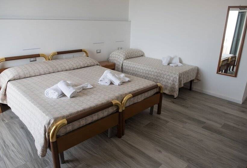 Номер Стандарт Трехместный, Umberto