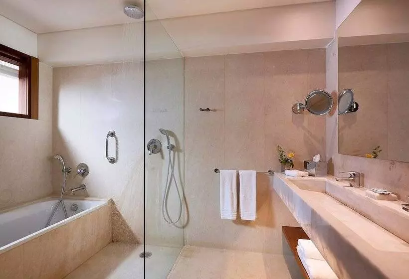 Classic Junior Suite Sea View, St. Nicolas Bay Resort Hotel & Villas