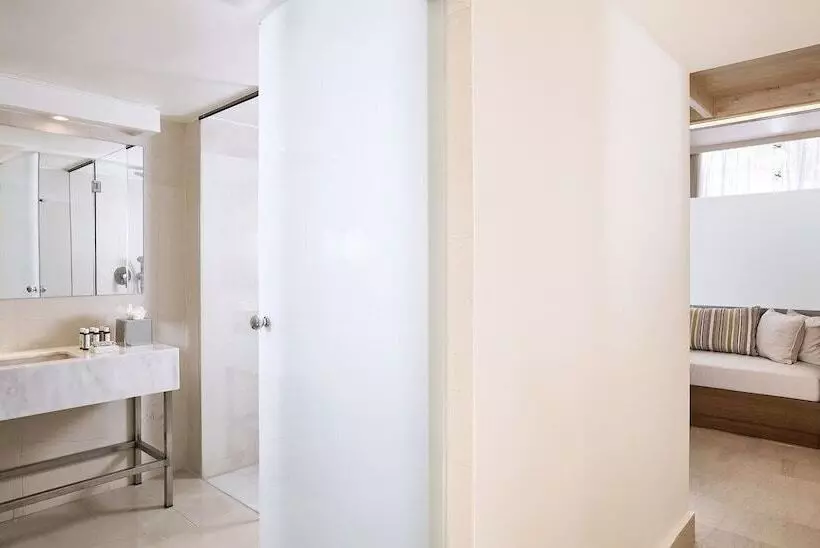 سوئیت کلوب با چشمانداز دریا, St. Nicolas Bay Resort Hotel & Villas