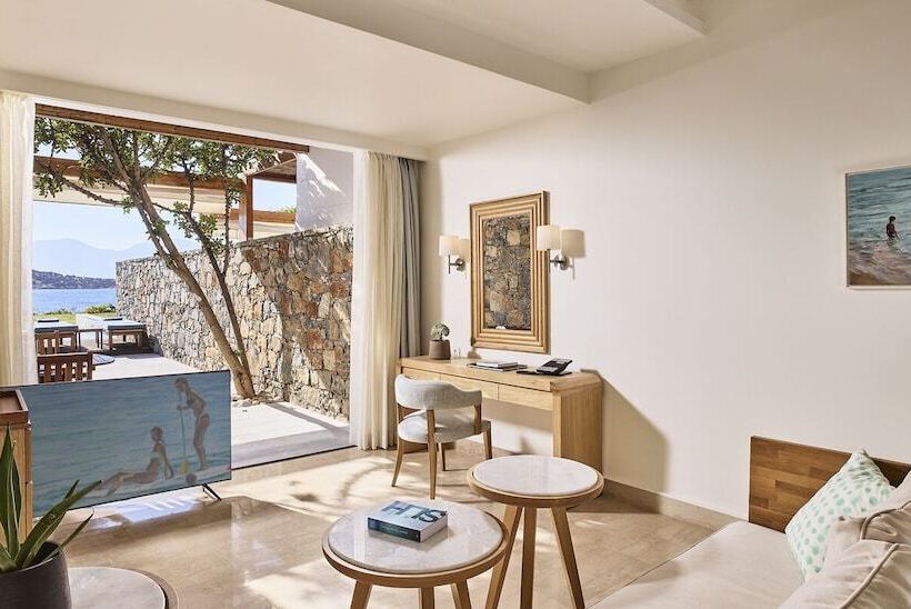 جناح كلوب بإطلالة على البحر, St. Nicolas Bay Resort Hotel & Villas