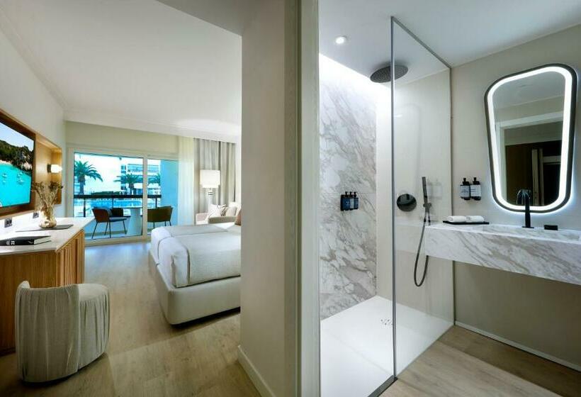 Quarto Deluxe, Grand Palladium Select Palace Ibiza