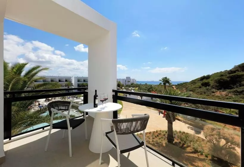 سوئیت جونیور با چشم‌انداز باغ, Grand Palladium Select Palace Ibiza