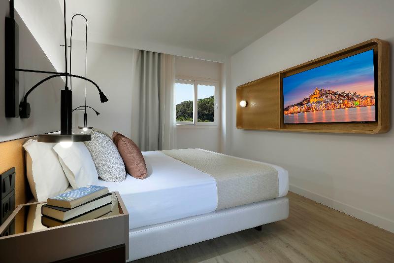 جناح جونيور, Grand Palladium Select Palace Ibiza