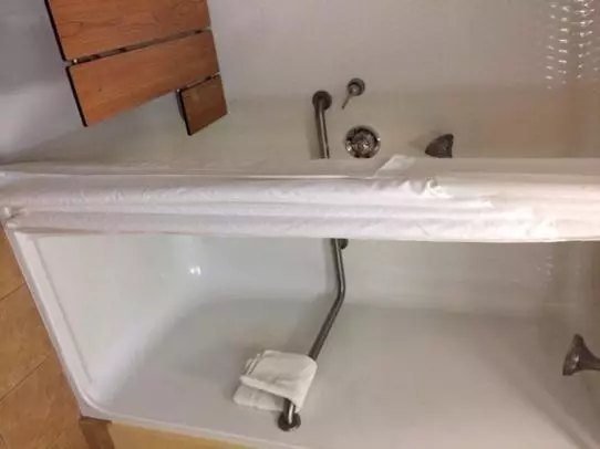 身障者適用キングサイズベッドルーム, Holiday Inn Express Hotel & Suites Cocoa Beach, An Ihg