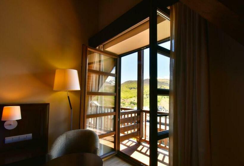 חדר סטנדרט נוף להרים, Snö Aragon Hills