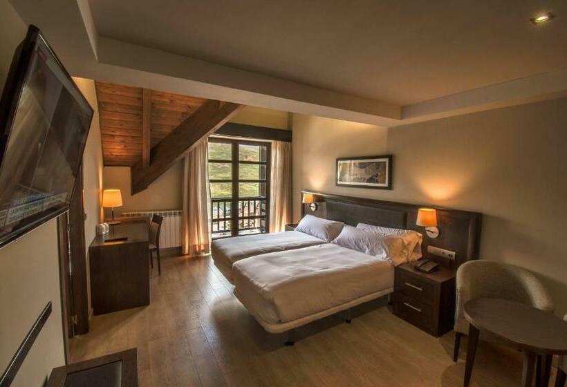 חדר סופריור עם נוף להרים, Snö Aragon Hills