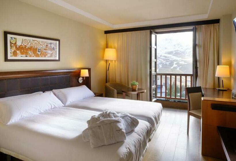 חדר סטנדרט לארבעה, Snö Aragon Hills