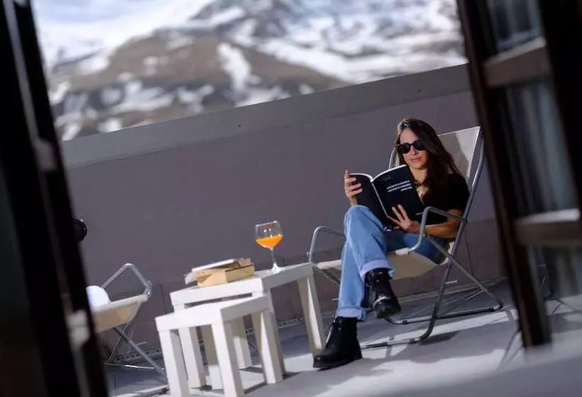 اتاق استاندارد با چشم‌انداز کوهستان, Snö Aragon Hills
