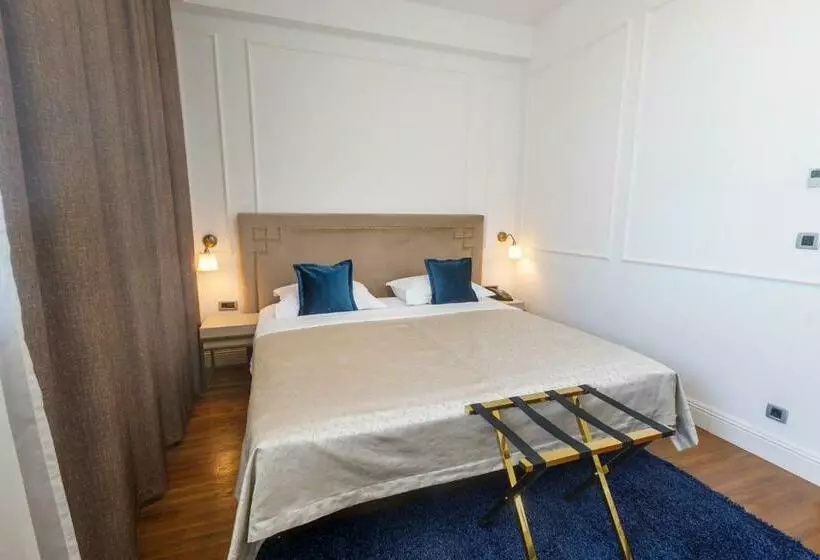 Habitación Estándar, Art