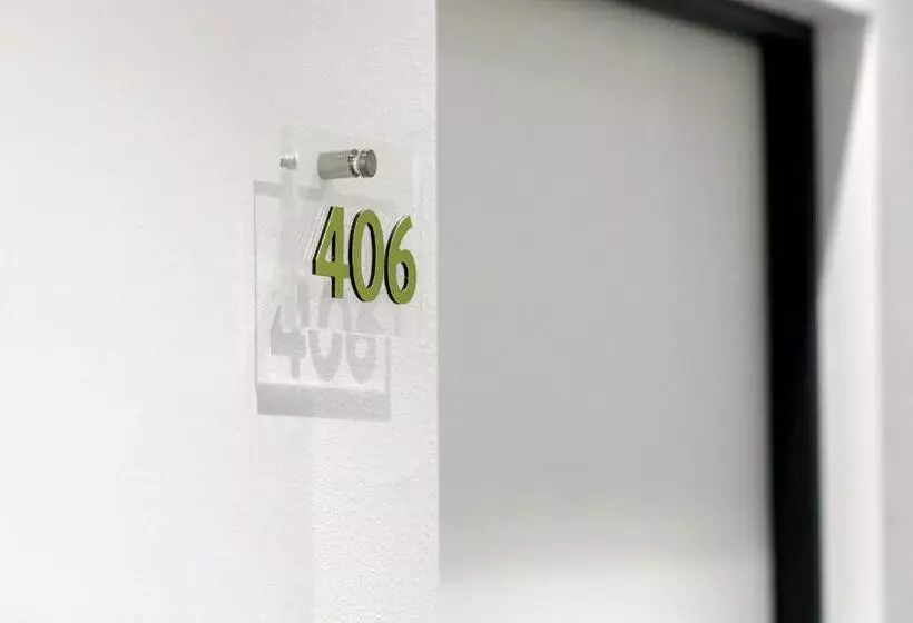 Habitación Estándar, Art