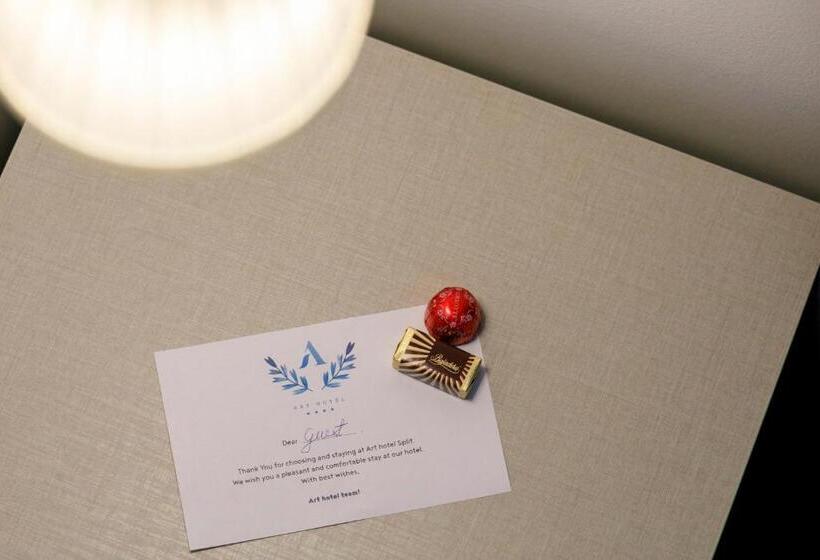 Standard Room with Balcony, Art