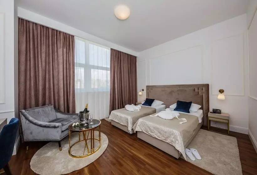 Habitación Estándar, Art