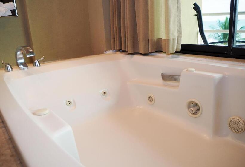 스위트 킹사이즈 침대, Balcon Del Mar Beach Front