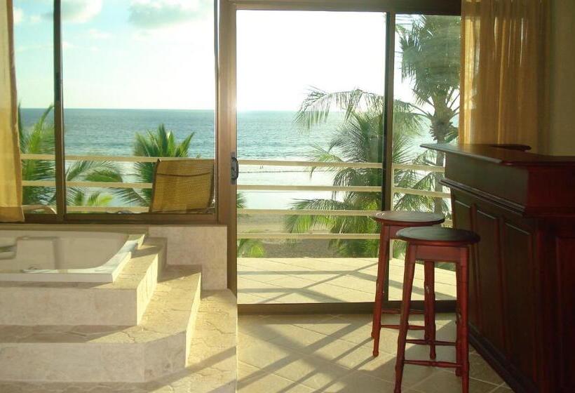 스위트 킹사이즈 침대, Balcon Del Mar Beach Front